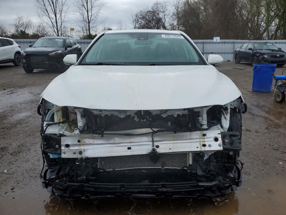 49213826 :رقم المزاد ، 4T1S11AK2NU625975 vin ، 2022 Toyota Camry مزاد بيع