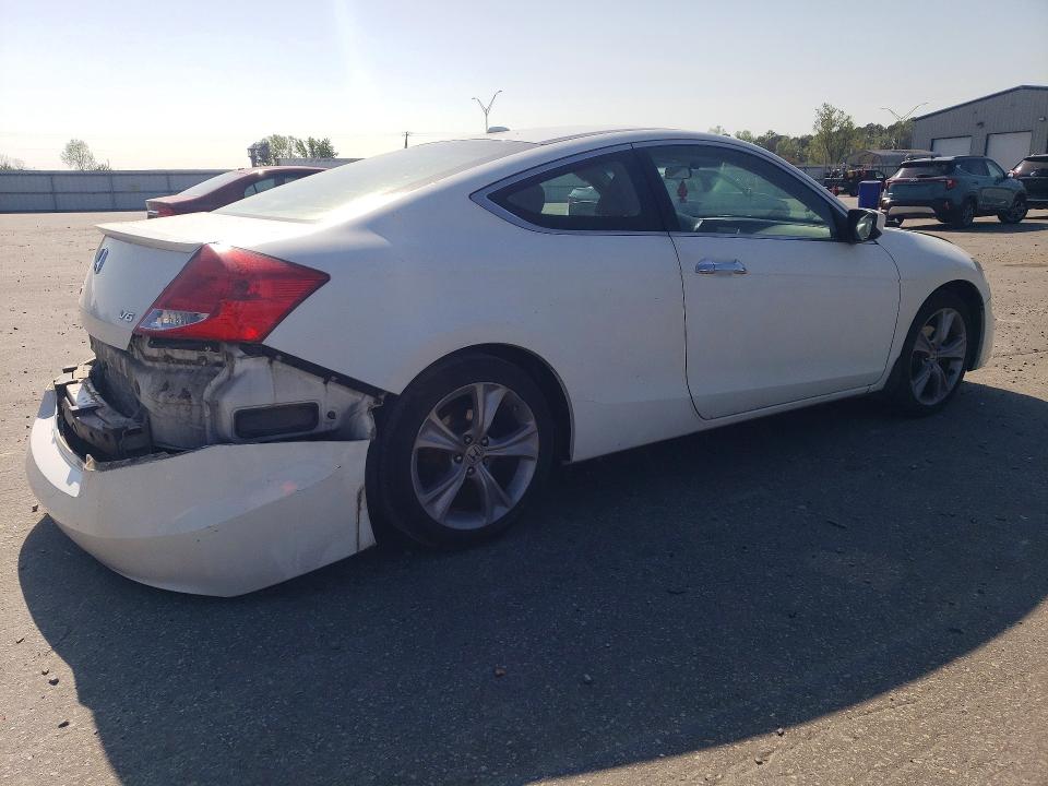 48095446 :رقم المزاد ، 1HGCS2B82CA000703 vin ، 2012 Honda Accord مزاد بيع