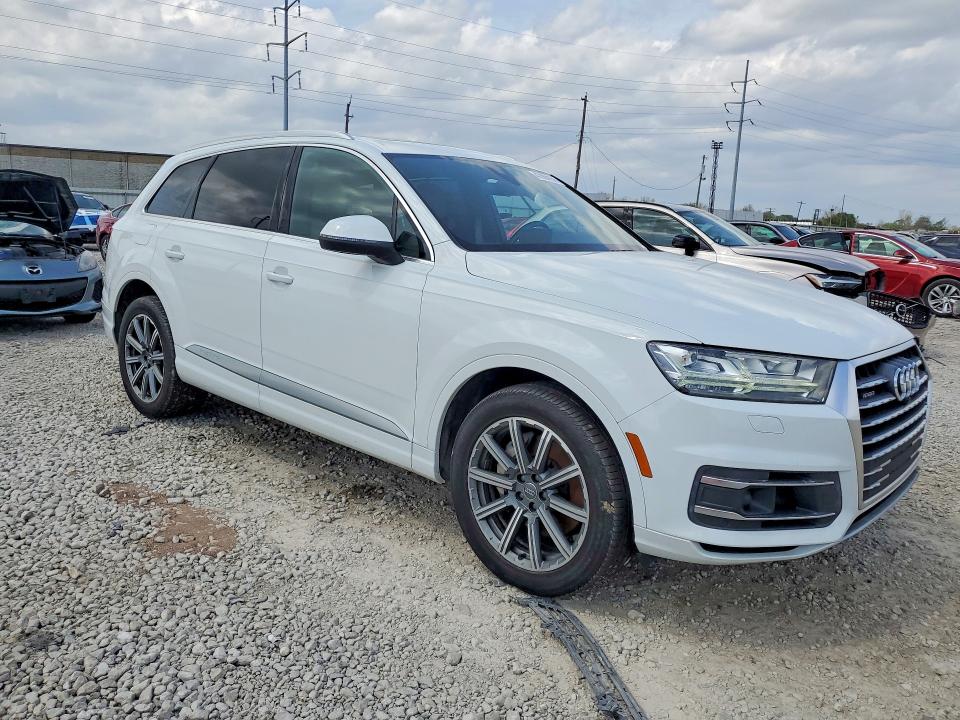 Продаж на аукціоні авто 2018 Audi Q7, vin: WA1VAAF73JD049064, номер лоту: 47084166