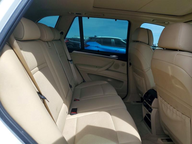 49928226 :رقم المزاد ، 5UXZV4C53D0B15058 vin ، 2013 Bmw X5 مزاد بيع