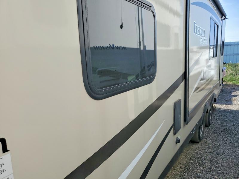 51091266 :رقم المزاد ، 5ZT2FEPB1HL001534 vin ، 2017 Coachman Trailers مزاد بيع