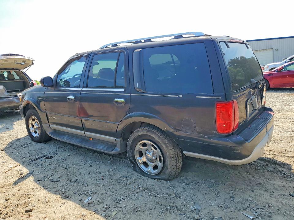 48108216 :رقم المزاد ، 5LMPU28A9YLJ00290 vin ، 2000 Lincoln Townhouse Navigator مزاد بيع