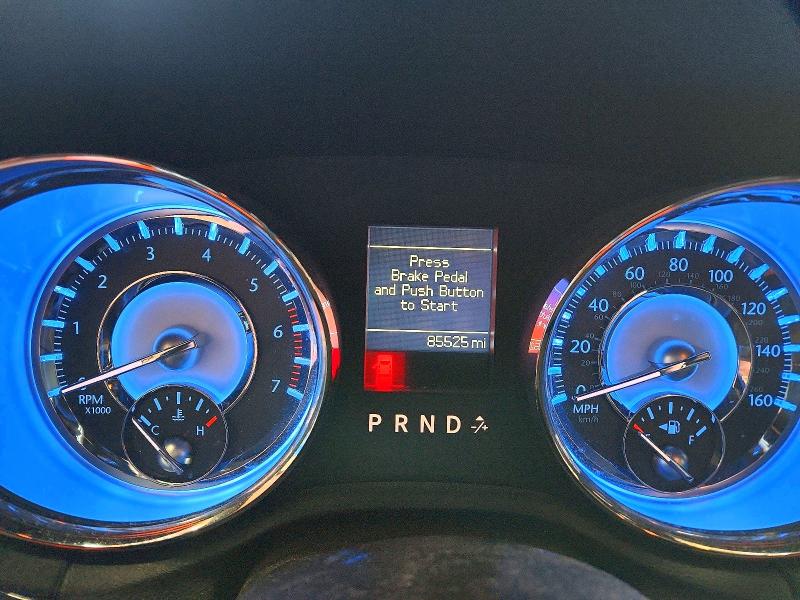 49043746 :رقم المزاد ، 2C3CK6CT8BH530297 vin ، 2011 Chrysler 300c مزاد بيع