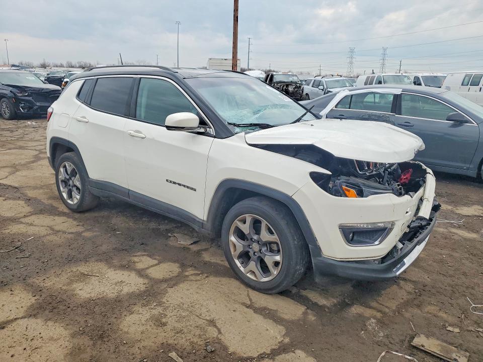 49076816 :رقم المزاد ، 3C4NJDCB9KT800857 vin ، 2019 Jeep Compass مزاد بيع