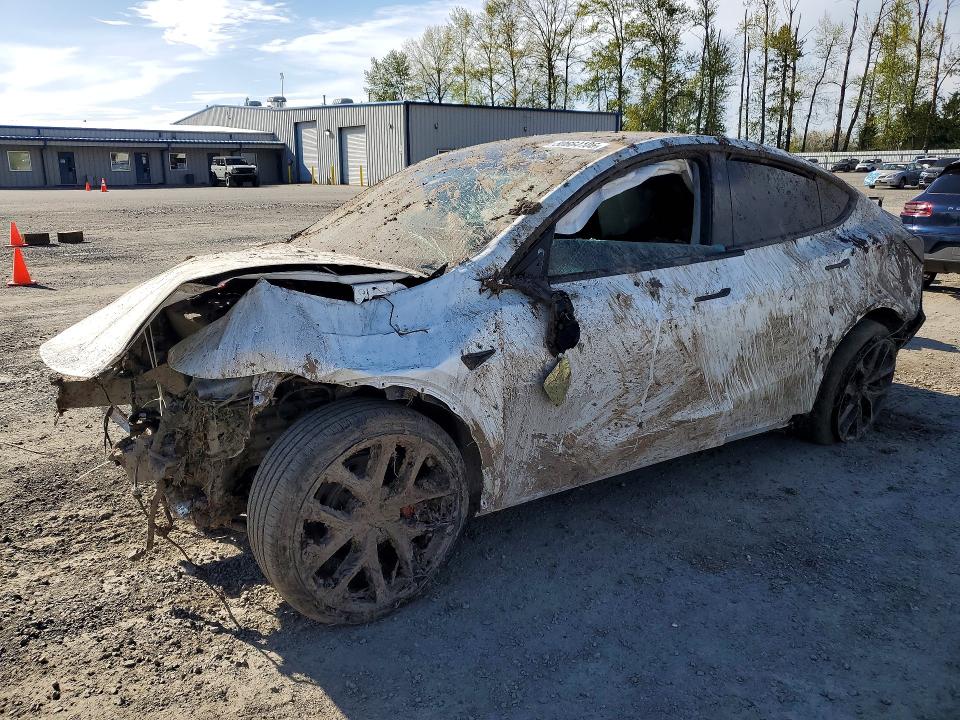 50664106 :رقم المزاد ، 7SAYGDET0TA620233 vin ، 2026 Tesla Model Y مزاد بيع