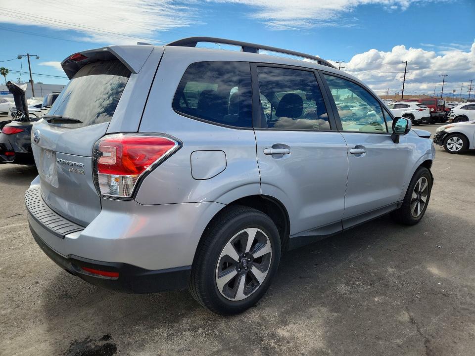 Продажа на аукционе авто 2017 Subaru Forester, vin: JF2SJAEC8HH466529, номер лота: 49667496