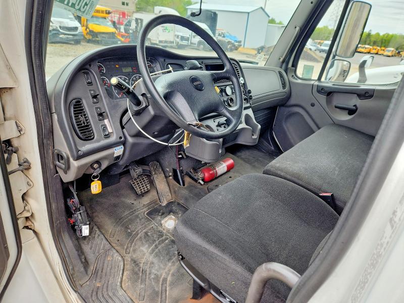 Продажа на аукционе авто 2015 Freightliner M2, vin: 1FVACXDT8FHGS7264, номер лота: 50471706