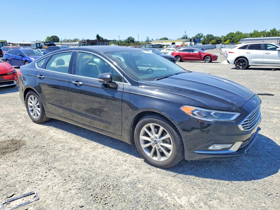 2017 Ford Fusion მანქანა იყიდება აუქციონზე, vin: 3FA6P0HDXHR114649, აუქციონის ნომერი: 51615566