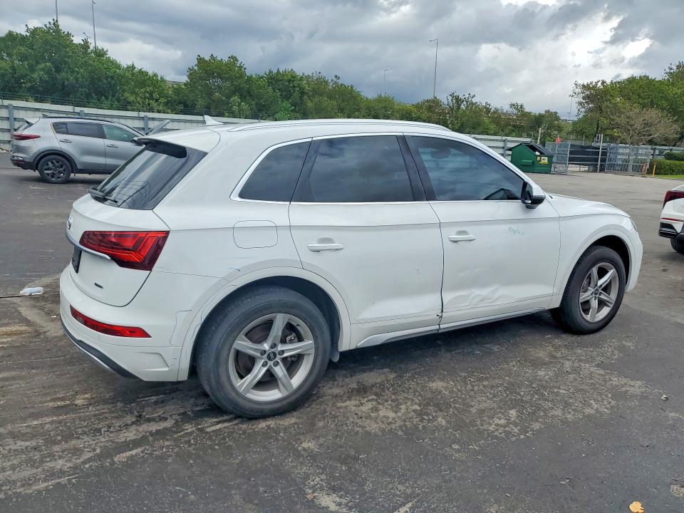 2021 Audi Q5 მანქანა იყიდება აუქციონზე, vin: WA1AAAFY0M2099749, აუქციონის ნომერი: 48807776