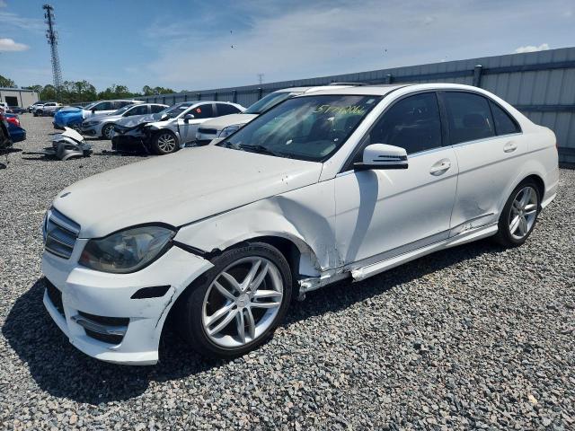 2013 Mercedes-benz C მანქანა იყიდება აუქციონზე, vin: WDDGF4HB8DA810184, აუქციონის ნომერი: 51792066