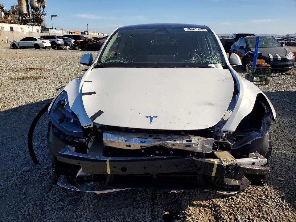 2024 Tesla Model Y მანქანა იყიდება აუქციონზე, vin: 7SAYGDEE2RF179539, აუქციონის ნომერი: 49685186