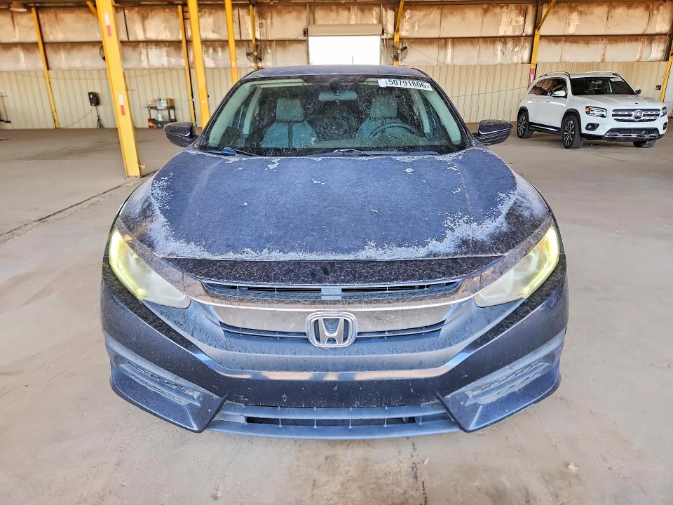 50791806 :رقم المزاد ، 2HGFC2F5XHH538018 vin ، 2017 Honda Civic مزاد بيع