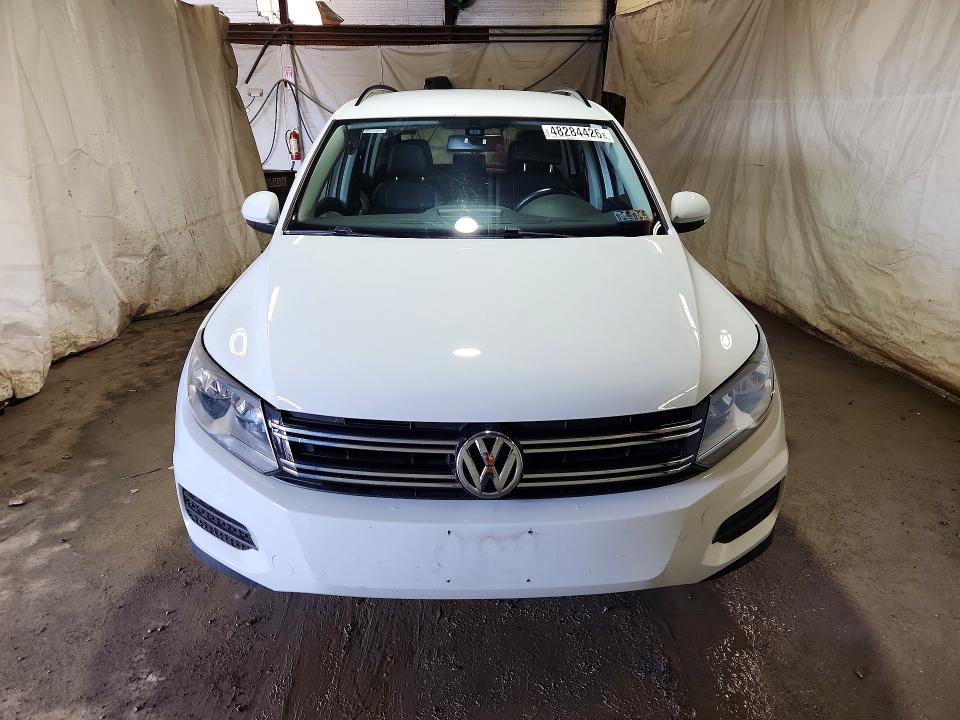 Продажа на аукционе авто 2016 Volkswagen Tiguan, vin: WVGBV7AX0GW010979, номер лота: 48284426