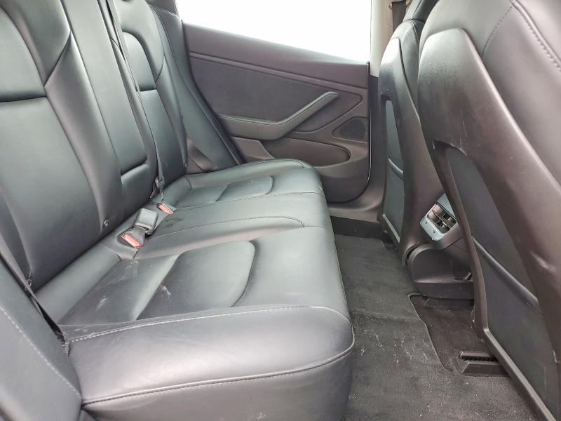 49037306 :رقم المزاد ، 5YJ3E1EB5KF390211 vin ، 2019 Tesla Model 3 مزاد بيع