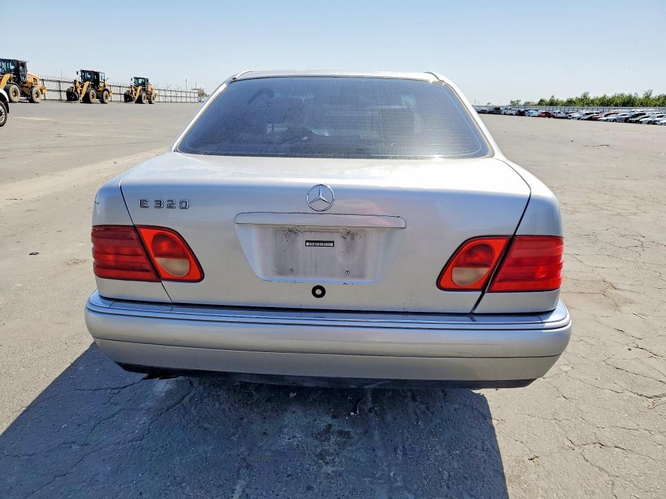 Aukcja sprzedaży 1999 Mercedes-benz E, vin: WDBJF65H2XA731293, numer aukcji: 50424306