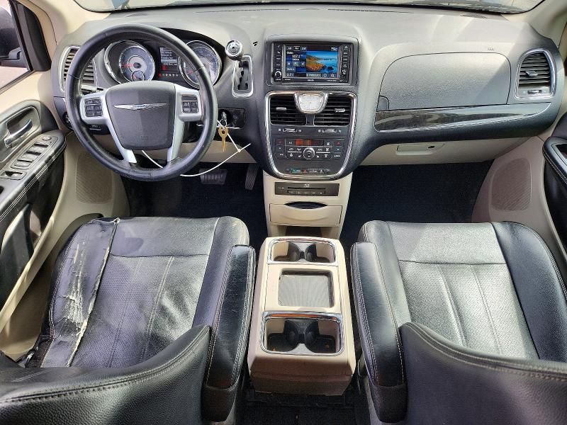 49155746 :رقم المزاد ، 2C4RC1CG3DR766880 vin ، 2013 Chrysler Town And Country مزاد بيع