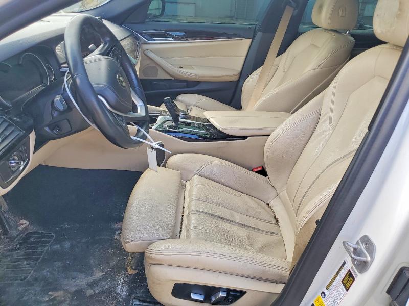 48228146 :رقم المزاد ، WBAJA7C50KWW17526 vin ، 2019 Bmw 530 مزاد بيع