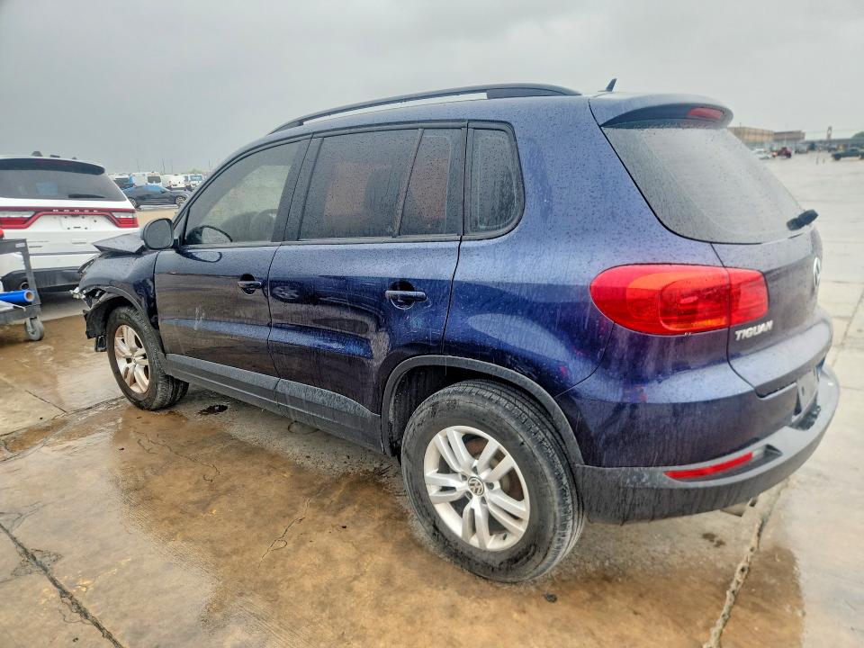 2016 Volkswagen Tiguan მანქანა იყიდება აუქციონზე, vin: WVGAV7AX1GW612981, აუქციონის ნომერი: 51704466