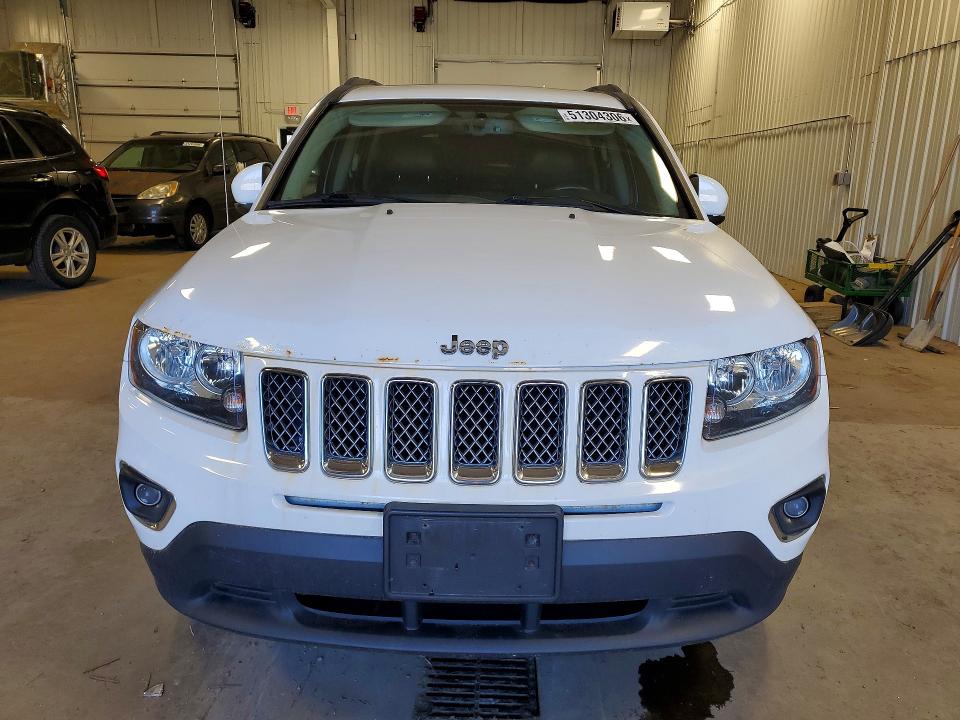 51304306 :رقم المزاد ، 1C4NJDEB3HD193012 vin ، 2017 Jeep Compass مزاد بيع