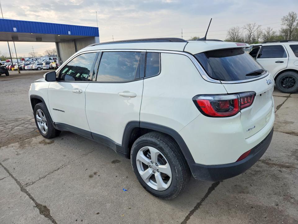 49516466 :رقم المزاد ، 3C4NJDBB9JT259017 vin ، 2018 Jeep Compass مزاد بيع