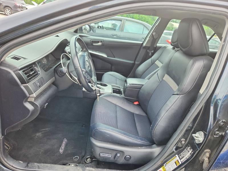 51351156 :رقم المزاد ، 4T1BF1FKXDU290585 vin ، 2013 Toyota Camry مزاد بيع