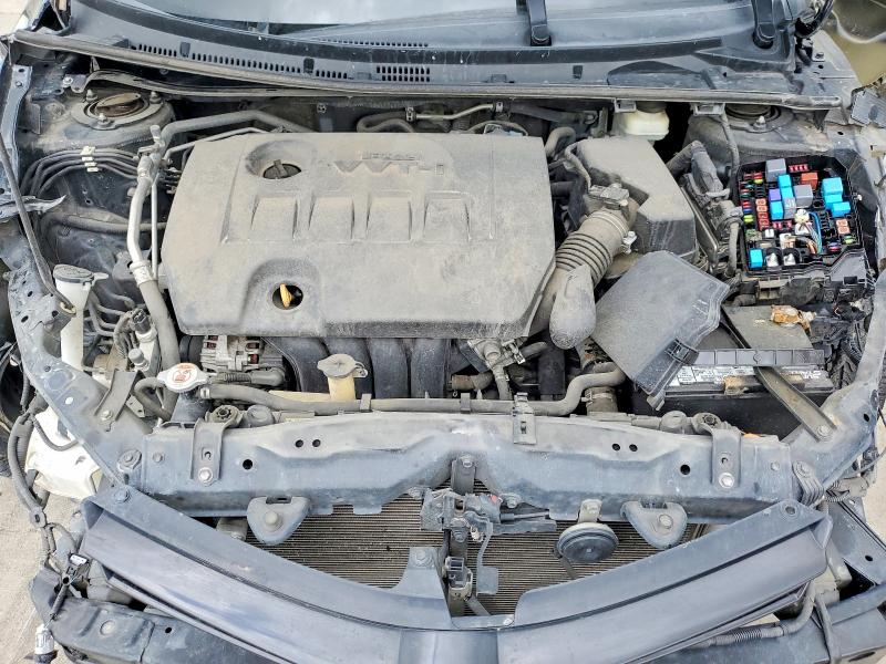 48753026 :رقم المزاد ، 5YFBURHE0JP836285 vin ، 2018 Toyota Corolla مزاد بيع