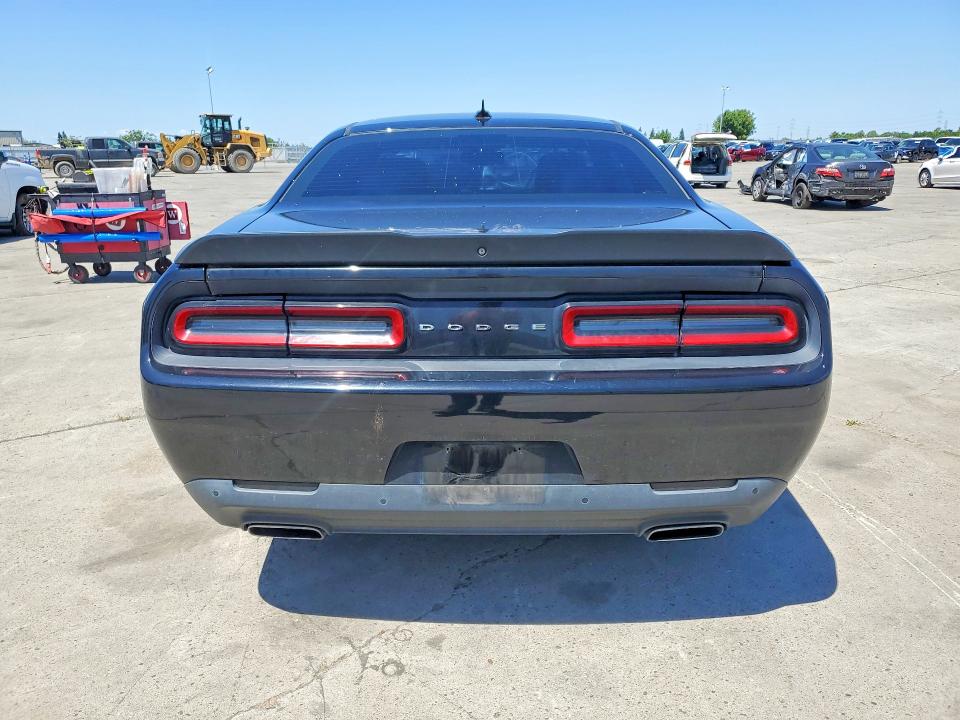 51471986 :رقم المزاد ، 2C3CDZAG6JH199798 vin ، 2018 Dodge Challenger مزاد بيع
