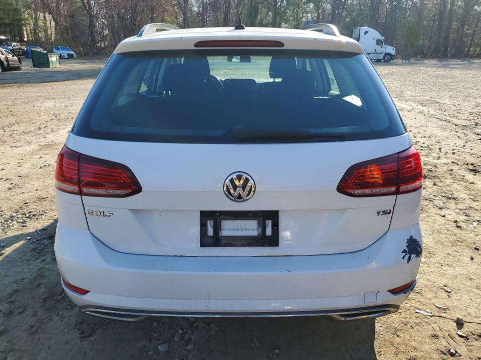 Продажа на аукционе авто 2018 Volkswagen Golf Sportwagen, vin: 3VW717AU3JM768198, номер лота: 49236726