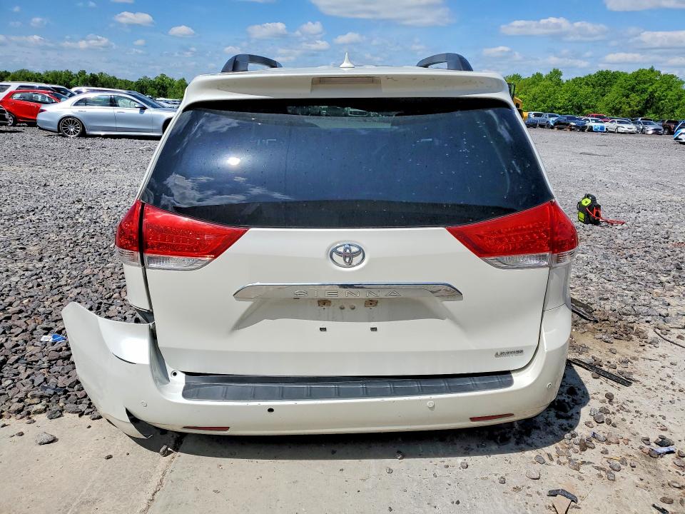 2013 Toyota Seinna მანქანა იყიდება აუქციონზე, vin: 5TDYK3DCXDS283853, აუქციონის ნომერი: 51194716