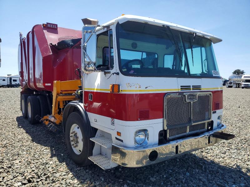 49286056 :رقم المزاد ، 5VCACR8FXBH211691 vin ، 2011 Autocar Llc Xpeditor مزاد بيع