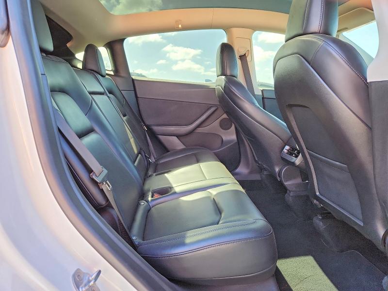 47988026 :رقم المزاد ، 7SAYGDEF9NF390787 vin ، 2022 Tesla Model Y مزاد بيع
