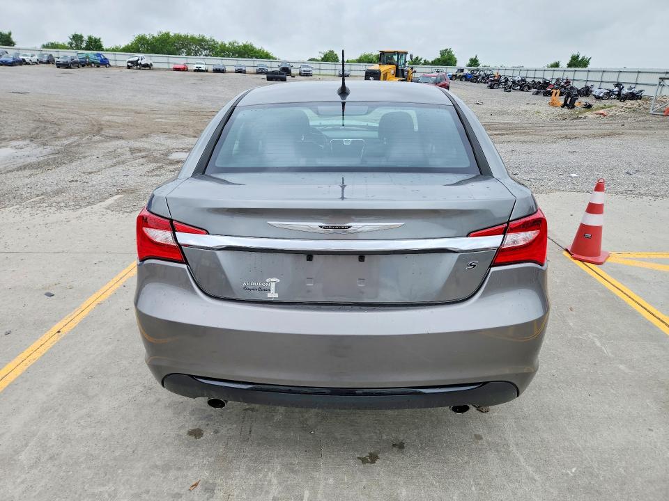 2013 Chrysler 200 მანქანა იყიდება აუქციონზე, vin: 1C3CCBBG1DN720494, აუქციონის ნომერი: 51343576