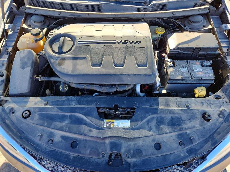 51028856 :رقم المزاد ، 1C3CCCCG2GN147324 vin ، 2016 Chrysler 200 مزاد بيع