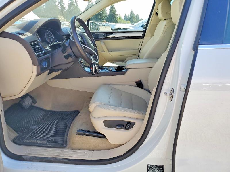 50856206 :رقم المزاد ، WVGEF9BP0FD006784 vin ، 2015 Volkswagen Touareg مزاد بيع