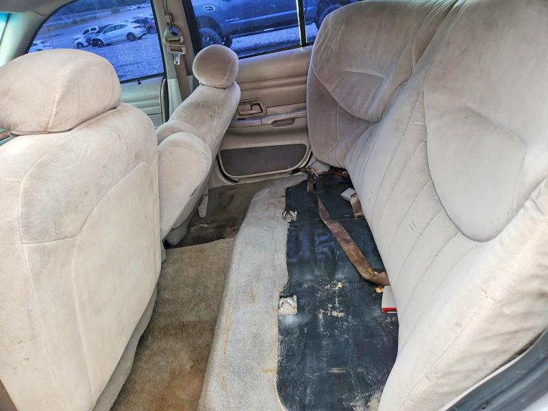 52025366 :رقم المزاد ، 2FAFP73W61X131912 vin ، 2001 Ford Crown Victoria مزاد بيع