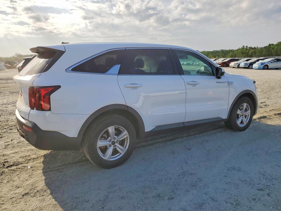 Продажа на аукционе авто 2022 Kia Sorento, vin: 5XYRG4LC4NG116447, номер лота: 48606956
