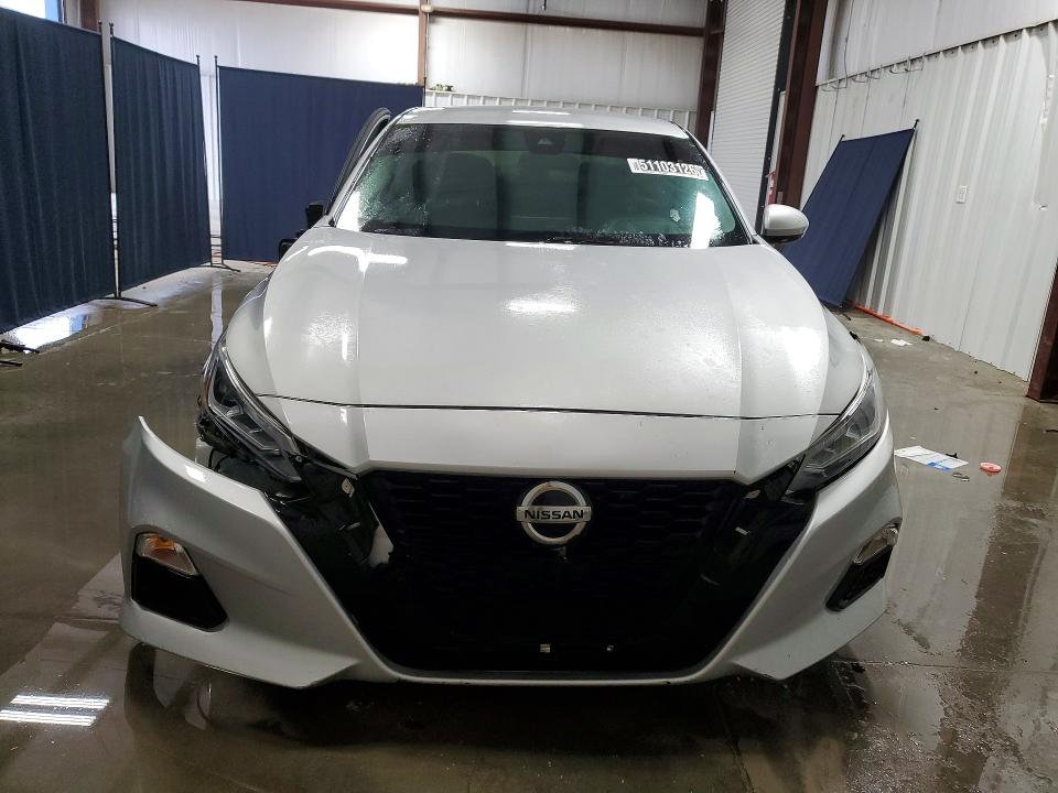 Продажа на аукционе авто 2022 Nissan Altima, vin: 1N4BL4DVXNN306197, номер лота: 51103126