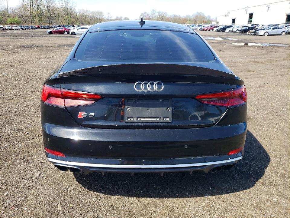 49884206 :رقم المزاد ، WAUB4CF58JA006610 vin ، 2018 Audi S5 مزاد بيع