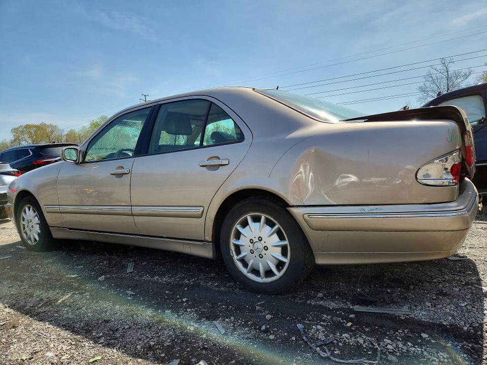 48150996 :رقم المزاد ، WDBJF65J4YB123676 vin ، 2000 Mercedes-benz E مزاد بيع