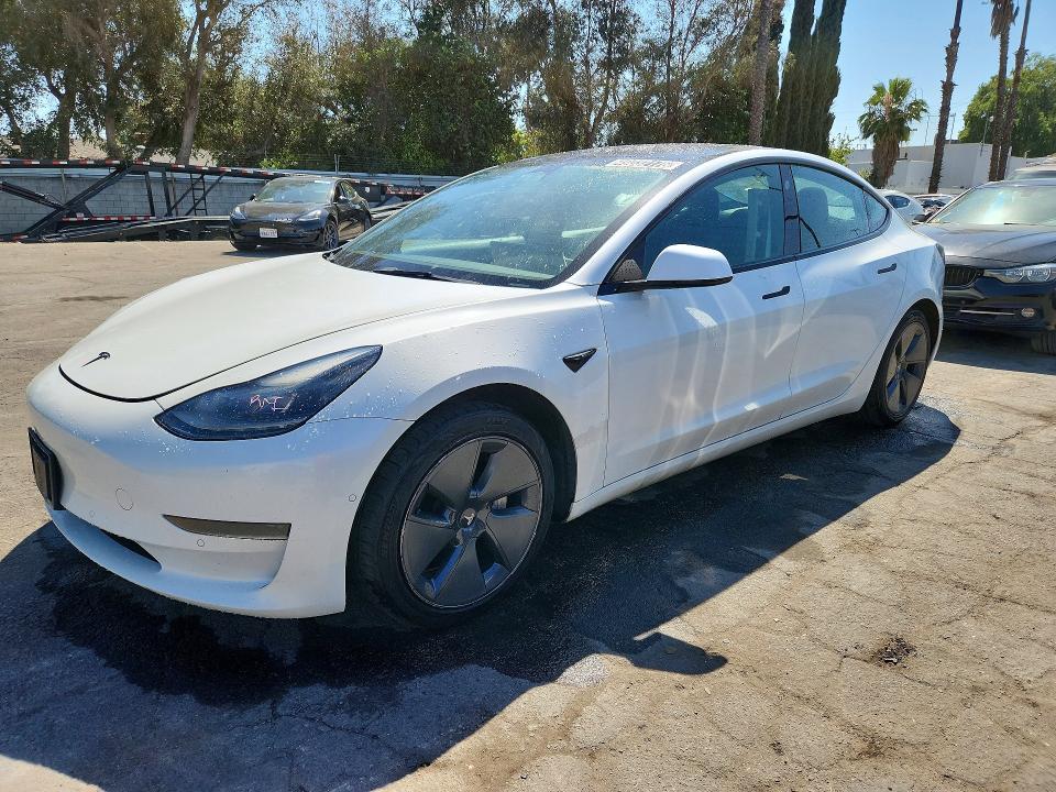 49032176 :رقم المزاد ، 5YJ3E1EA7NF289702 vin ، 2022 Tesla Model 3 مزاد بيع
