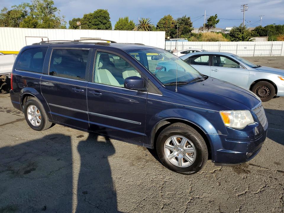 2009 Chrysler Town & Country მანქანა იყიდება აუქციონზე, vin: 2A8HR54119R614348, აუქციონის ნომერი: 49291456