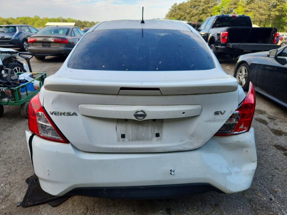 48800456 :رقم المزاد ، 3N1CN7AP3HK467262 vin ، 2017 Nissan Versa مزاد بيع