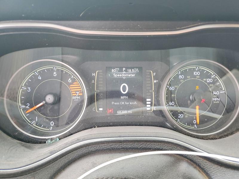 Продажа на аукционе авто 2019 Jeep Cherokee, vin: 1C4PJLCB4KD284996, номер лота: 49893656