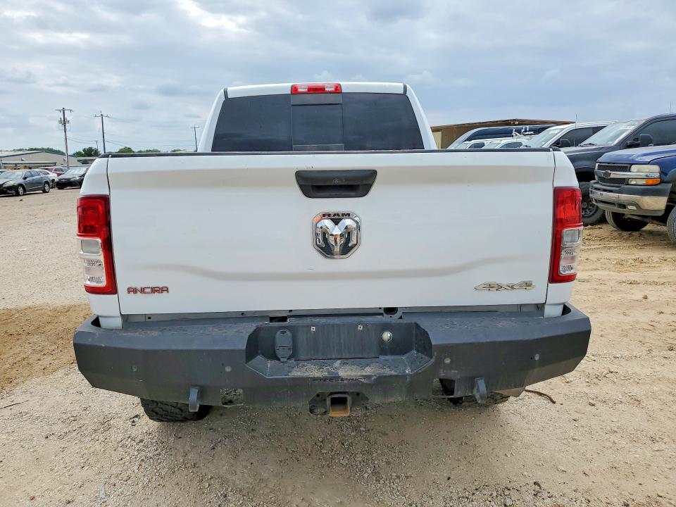 Продажа на аукционе авто 2022 Ram 2500, vin: 3C6UR5CLXNG220654, номер лота: 49902846