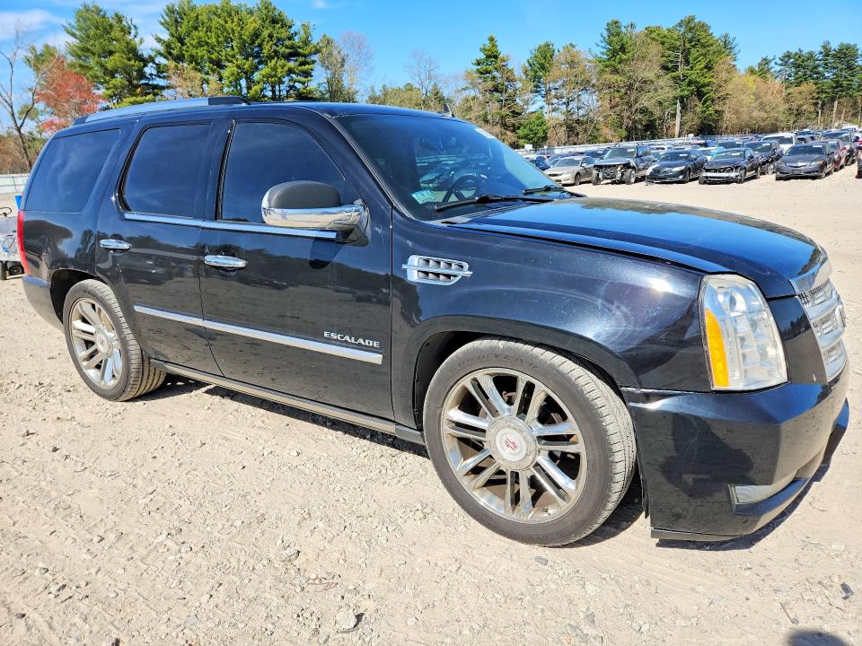 2010 Cadillac Escalade მანქანა იყიდება აუქციონზე, vin: 1GYUKDEF7AR257745, აუქციონის ნომერი: 50835856