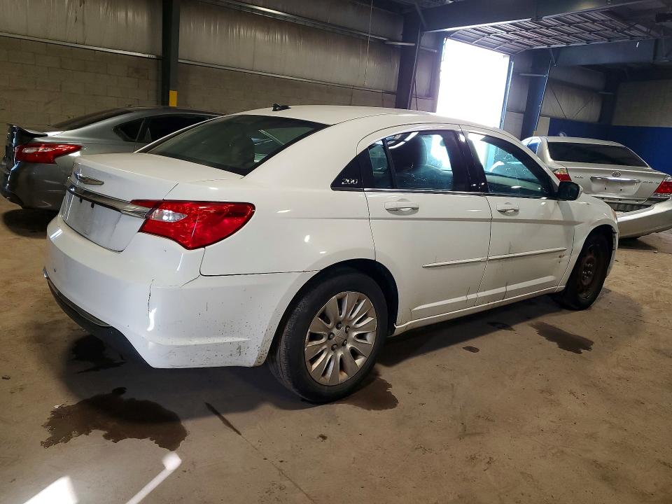 Продажа на аукционе авто 2011 Chrysler 200, vin: 1C3BC4FB3BN553008, номер лота: 51203556
