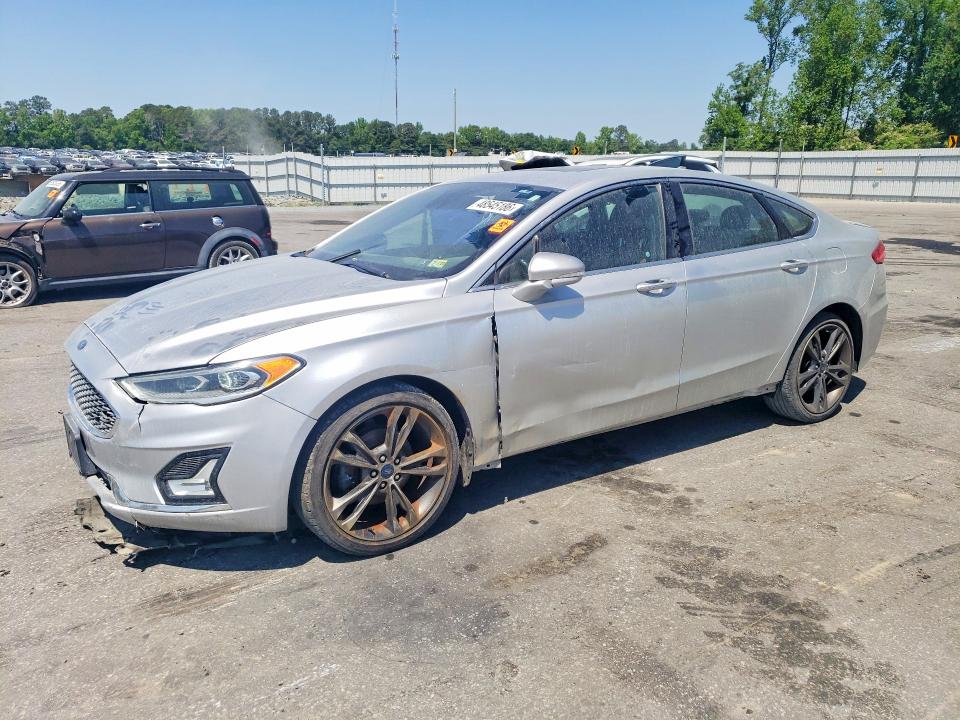 48545186 :رقم المزاد ، 3FA6P0D92KR138548 vin ، 2019 Ford Fusion مزاد بيع