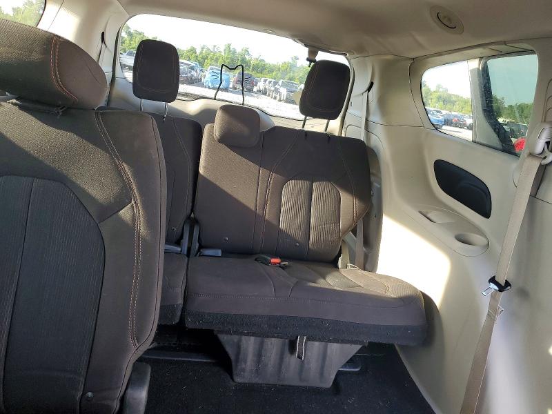 49297046 :رقم المزاد ، 2C4RC1DG9HR770856 vin ، 2017 Chrysler Pacifica مزاد بيع