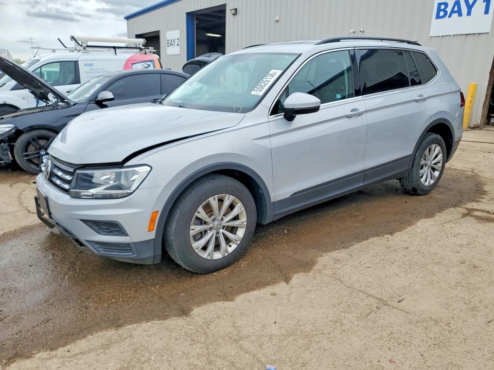 50826136 :رقم المزاد ، 3VV2B7AX8KM051979 vin ، 2019 Volkswagen Tiguan مزاد بيع