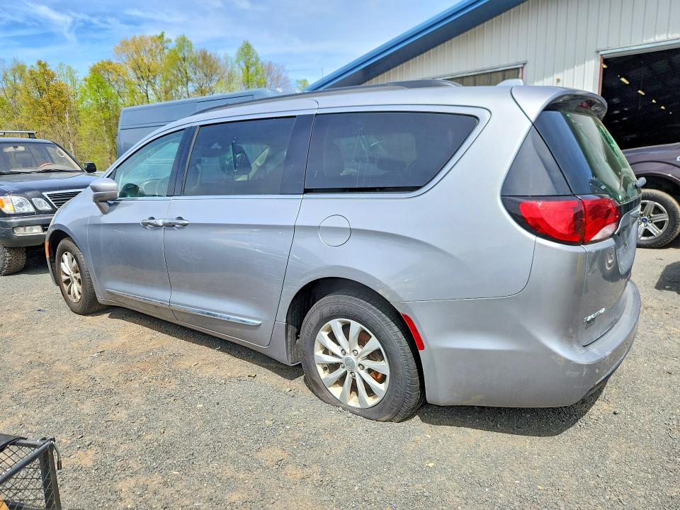 2017 Chrysler Pacifica მანქანა იყიდება აუქციონზე, vin: 2C4RC1BG4HR824034, აუქციონის ნომერი: 51171896